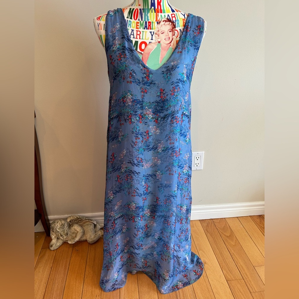 Italian Silk/Viscose Blend Floral Blue Sleeveless Lined Dress by Rosemarine 🇮🇹